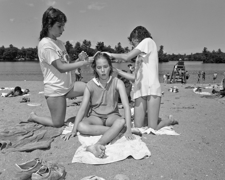 Mary Frey, Untitled (Girls at Beach), 1979-1983
