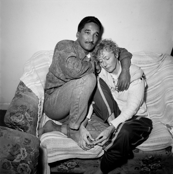 Rosalind Fox Solomon
