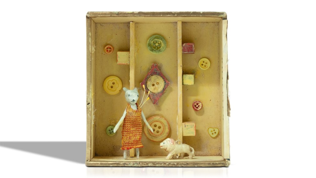 VIRGINIA McCRACKEN , Very Tiny Lion, 2020
