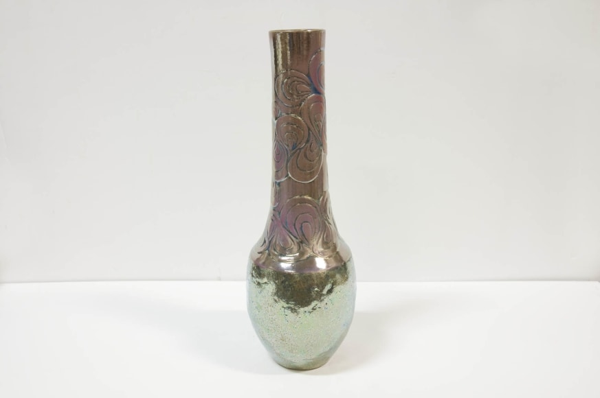 James And Linda Haggerty, Endless Vase, 2015