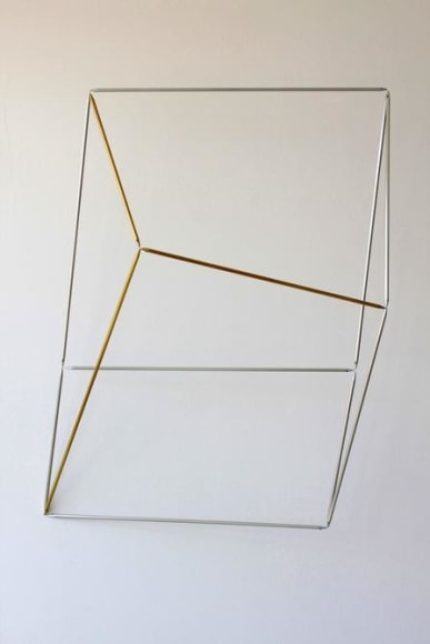 Magdalena Fern&aacute;ndez, 5vmc009, 2009. Aluminum and copper, covered with transparent polyurethane, dimensions variable. 