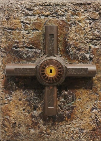 Elsa Gramcko, Cruz [Cross], 1966. Mixed media on masonite, 8 5/8 x 6 3/4 in.&nbsp;(22 x 17 cm.)