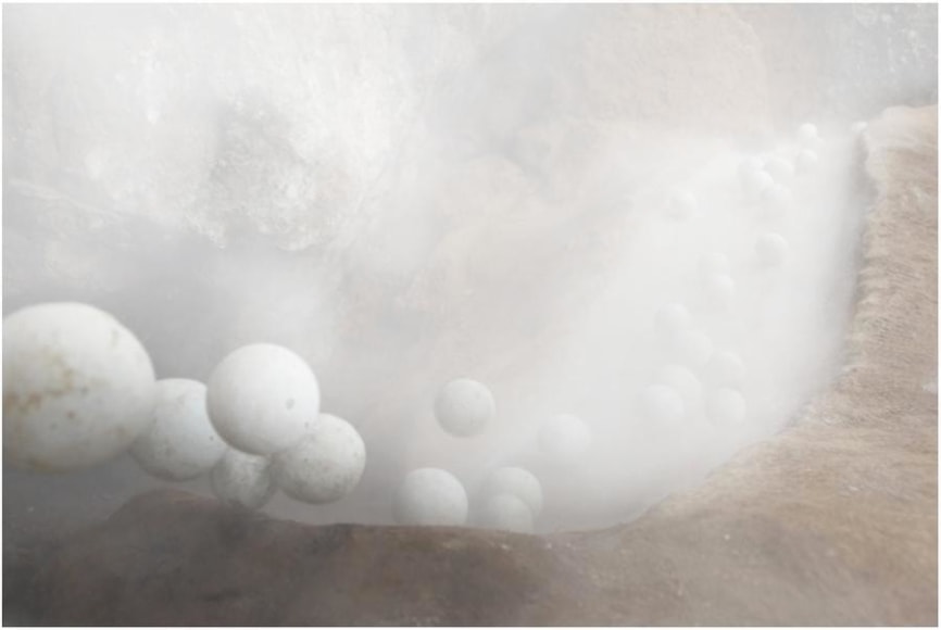 Miguel Angel R&iacute;os, Piedras Blancas (Edition of 6 + 2AP), 2014. Video with sound, one channel wall projection, 4:52 min.