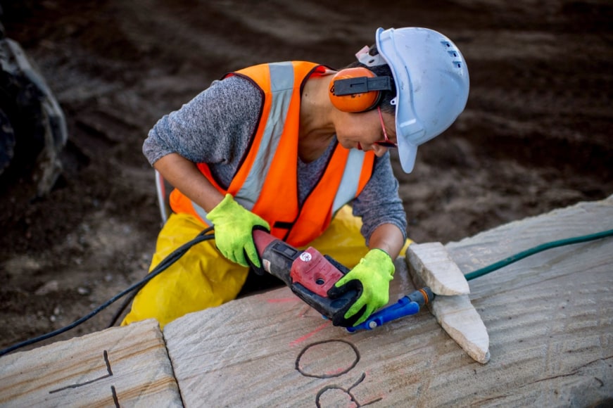 Maria Fernanda Cardoso, &quot;While I Live I Will Grow,&quot;&nbsp;Greensquare, Sydney, 2016. Commissioned by Sydney City Council, and produceed in collaboration with Sydney Design Collective and Bates Landscapes