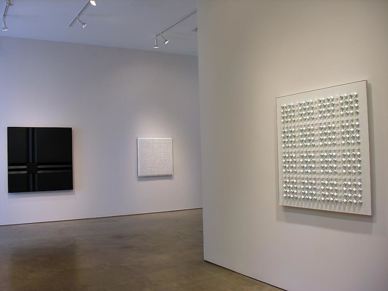 Luis Tomasello, Exhibition at Sicardi | Ayers | Bacino,&nbsp;2009