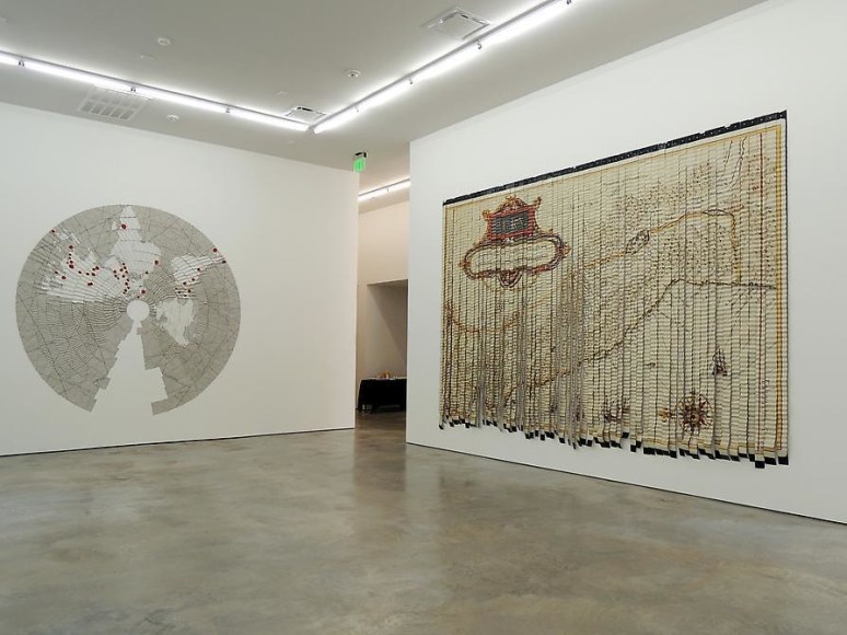 Miguel Angel R&iacute;os, Folding Borders, Installation view, 2013.