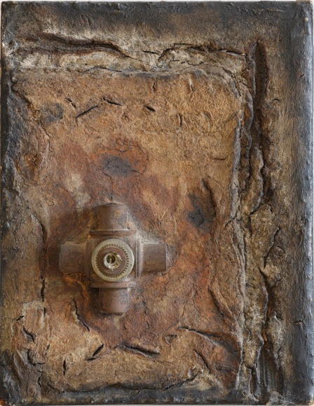 Elsa Gramcko, Cruz [Cross], 1966. Mixed media on masonite, 8 5/8 x 6 3/4 in.&nbsp;(22 x 17 cm.)