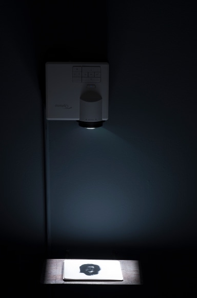 Oscar Mu&ntilde;oz, Seis Intentos (Biograf&iacute;as), 2002-2019. Single-channel video 4:3 installation / mini projection with sound, Video: 14 min.