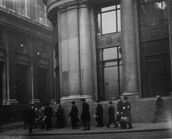 Robert Frank. London (bankers). 1951 (vintage print).
