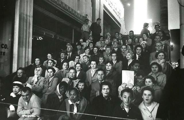 ROBERT FRANK