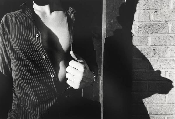 Buttons, Hand. 1971, 	11 x 14 inch gelatin silver print