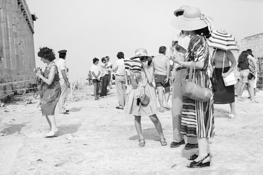 Tod Papageorge, Untitled from &quot;The Acropolis&quot;, 1983-1984 (#11)