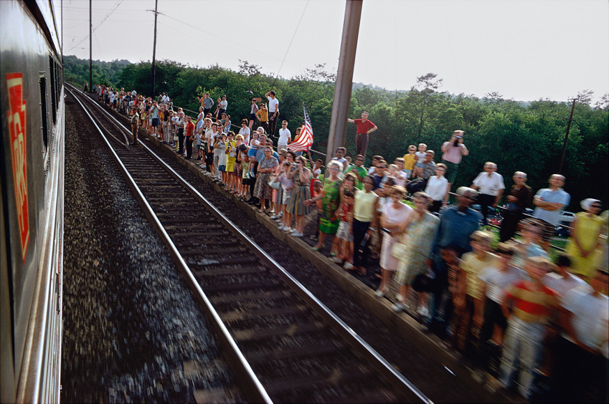 Paul Fusco, Untitled #10 from the RFK Train, 1968 / 2008