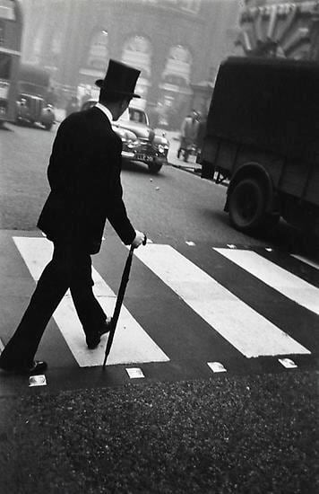 Robert Frank, 	London. 1952. 