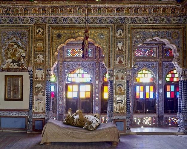 Karen Knorr. The Joy of Ahimsa.