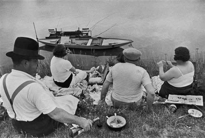 Henri Cartier-Bresson, 	On the Banks of Marne. 1938.