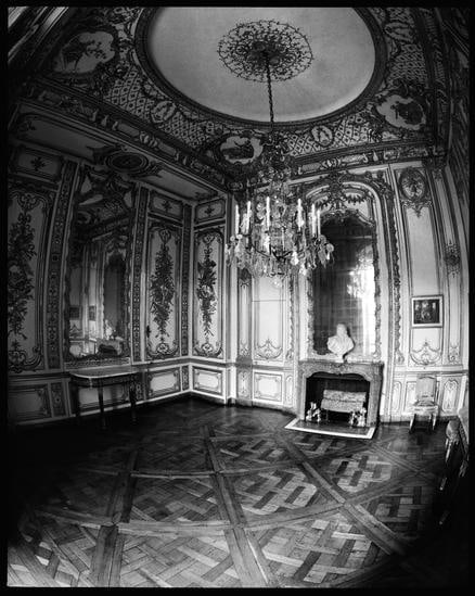 Versailles Parlor