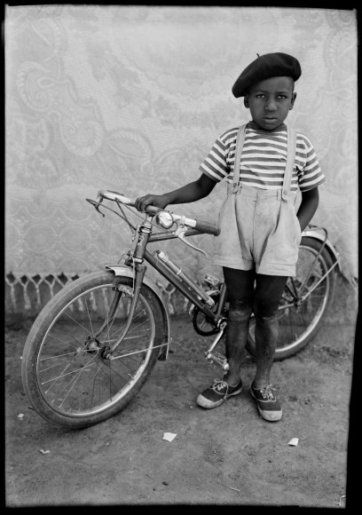 Untitled Portrait, 1950s, 23.5 x 19.5 inch gelatin silver print