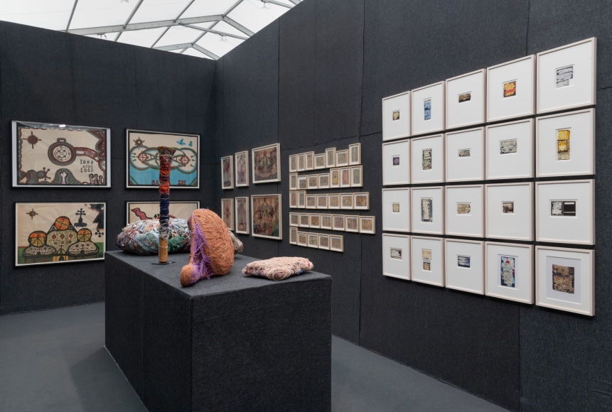 &quot;The Doors of Perception.&quot; Installation view. Photo by Adam Reich., Works, from left: Tarcisio Merati, Janko Domsic,&nbsp;Fr&eacute;d&eacute;ric Bruly Bouabr&eacute;, Melvin Way, and Judith Scott (center).