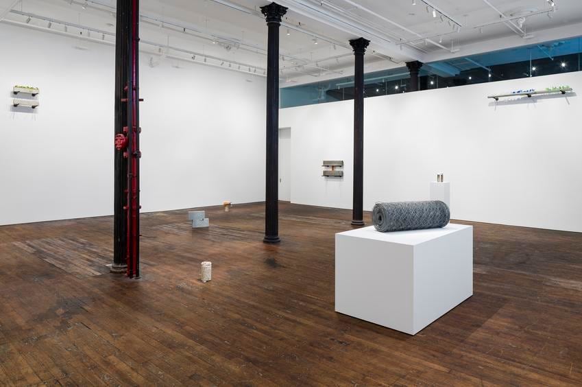 Richard Wentworth: Now and Then – installation view 4
