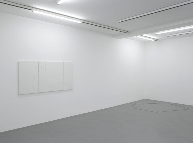Fred Sandback – installation view 2