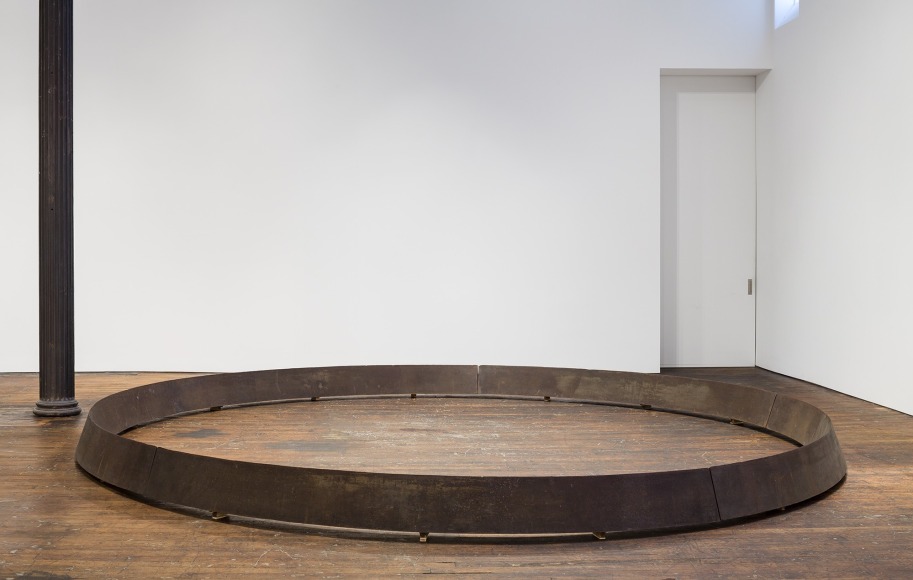 Bruce Nauman Circle