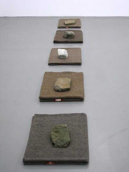 Helen Mirra: Conscience de pierre – installation view 3