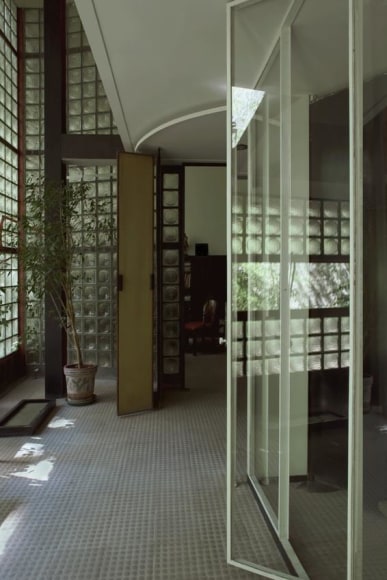 James Welling 9277 Maison de verre