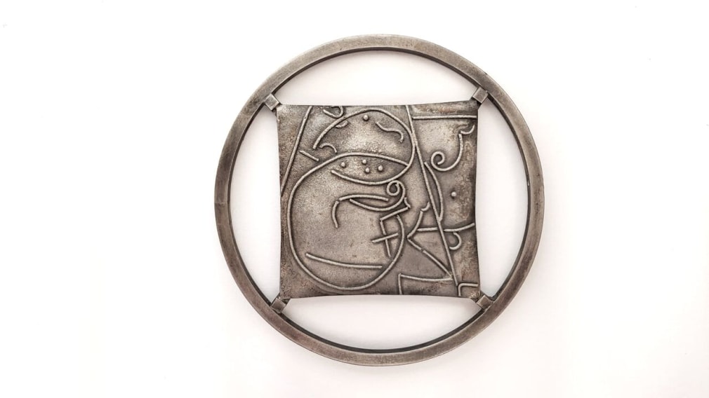 Ann Parkin, Brooch - Particle Tracks, Suspended Square