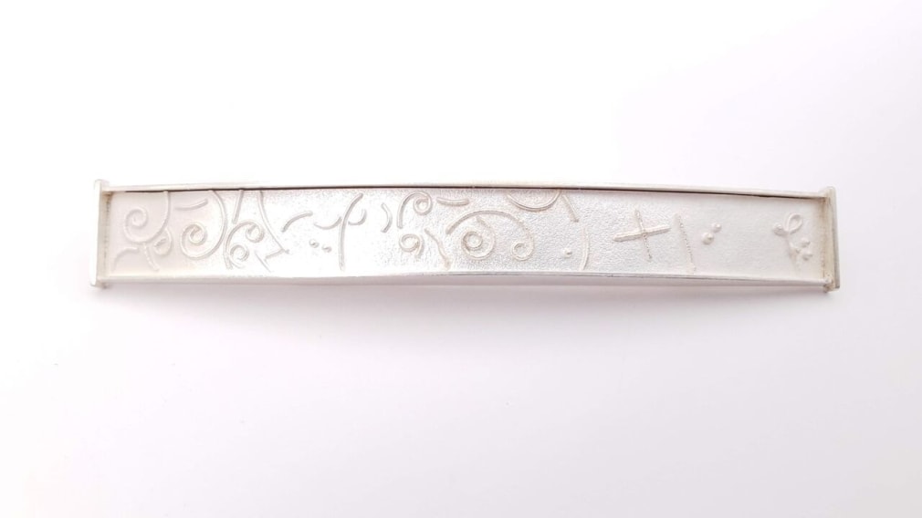 Brooch - Particle Tracks, Floating Curve