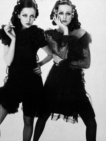 Bob Richardson, Donna Mitchell and Agnetta Darren, VOGUE Paris, March 1968