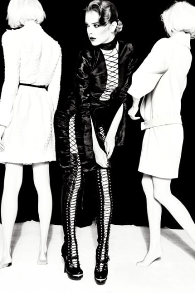 Ellen von Unwerth, 3Some, 2011