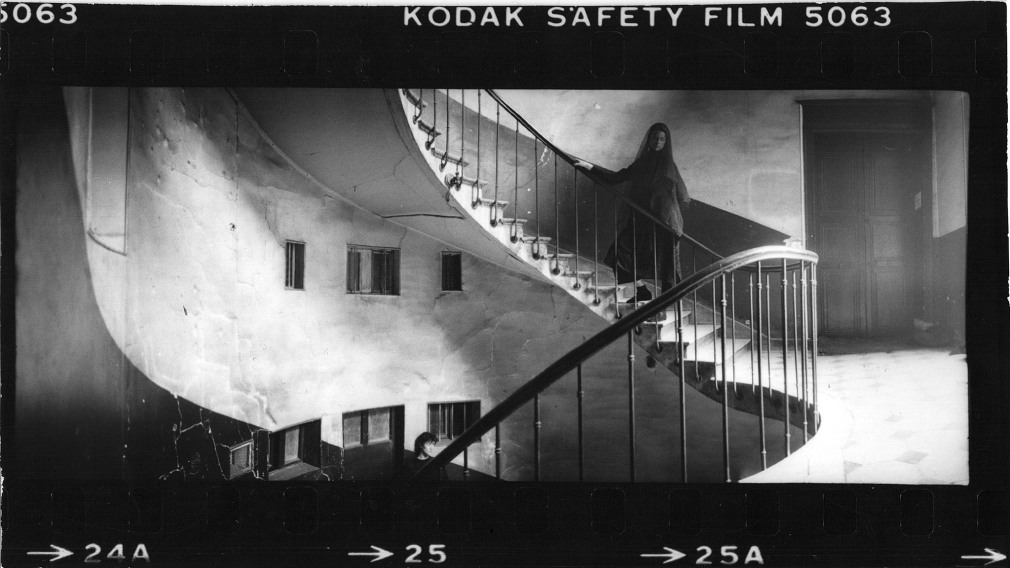 Deborah Turbeville, Comme des Garçons, Passage Vivienne, Paris, 1980