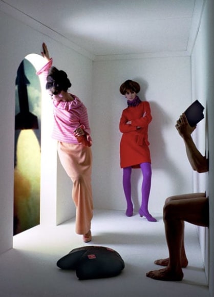 Melvin Sokolsky, Surreal Rocket: Veronica and Shrimp, New York 1964