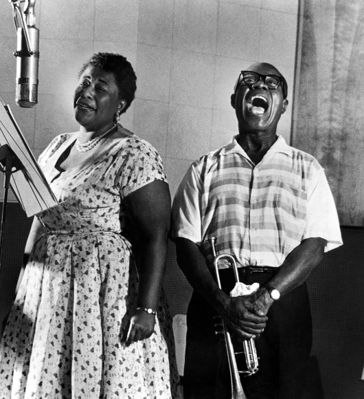 Phil Stern, Ella Fitzgerald and Louis Armstrong recording the album “Ella and Louis”, 1956