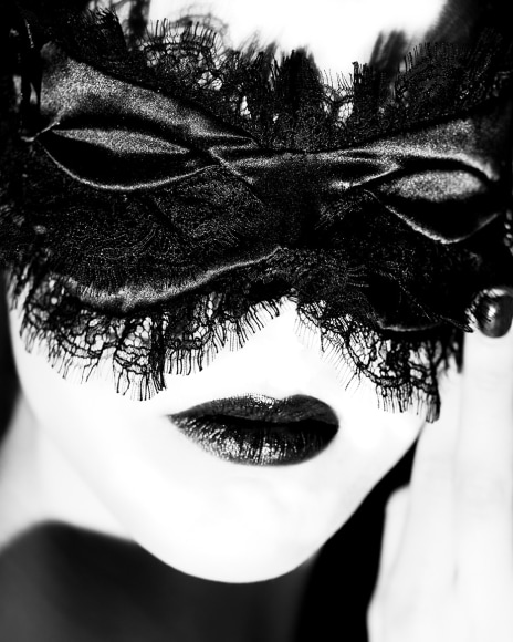 Stephanie Pfriender Stylander, Masked Ball, Grazia, Lake Como, 2012