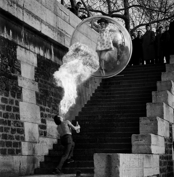 Melvin Sokolsky, Dragon’s Breath, Paris, 1963