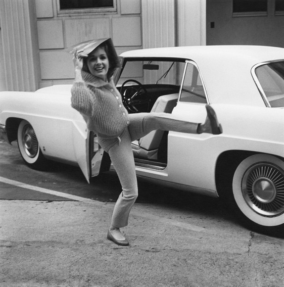 Avery, Debbie Reynolds Having a Playful Moment, 1960