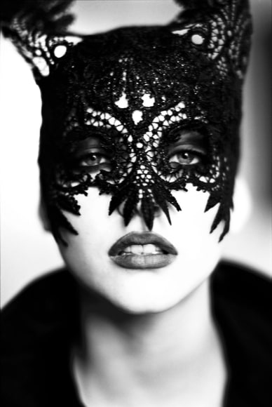 Ellen von Unwerth, Mask: Nadja Auermann, VOGUE UK, Paris, 1991