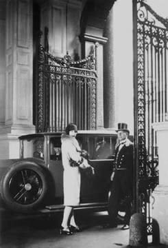 Cecil Beaton, Clothes and the Car at Cleridges for Vogue, 1927