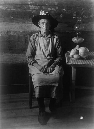 Louise Dahl-Wolfe, Mrs. Ramsey, Tennessee Mountaineer, 1932