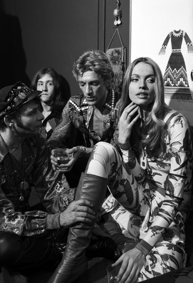 Harry Benson, Veruschka, Giorgio Sant’Angelo, and Ara Gallant, New York, 1977