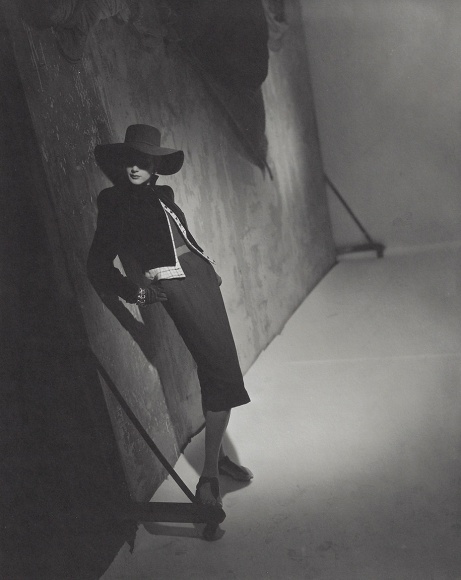 Horst, Post-WWII Fashion, 1946