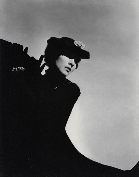 Horst, VOGUE, New York, 1937