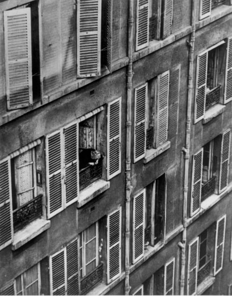André Kertész, Paris windows, 1925