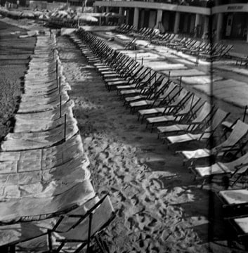 Jacques-Henri Lartigue, The Beach at Biarritz