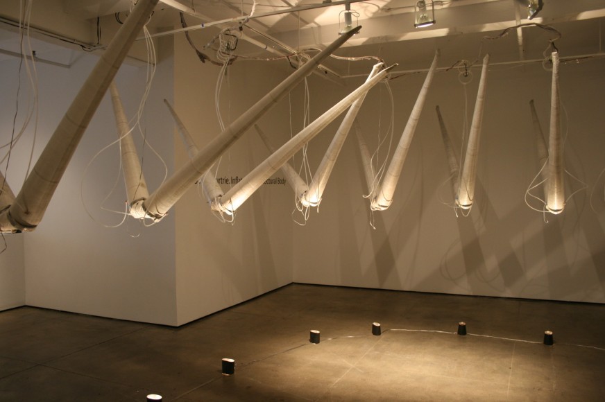Chico MacMurtrie: Inflatable Architectural Body