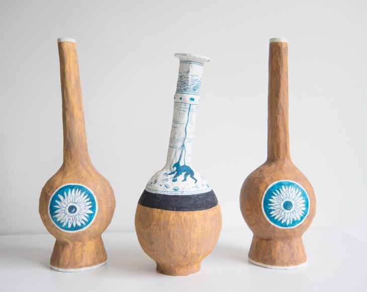 Karen Tam Pearl Divers (Café-au-lait), 2019