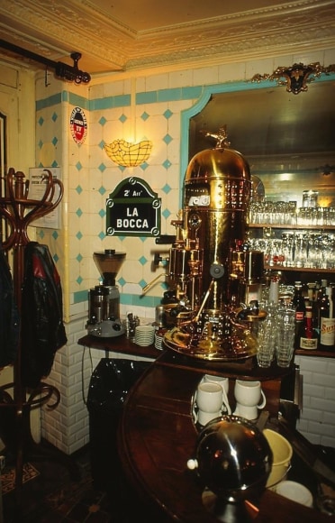  La Bocca interior view