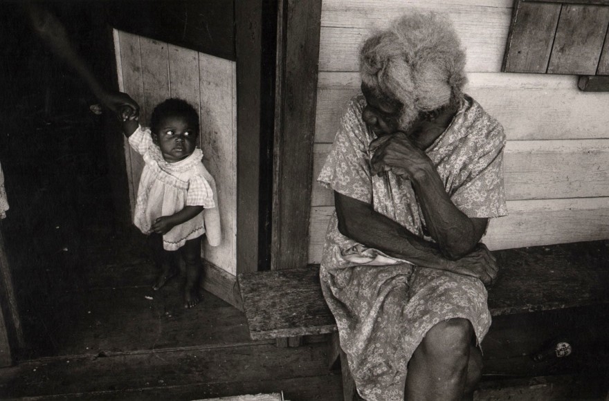 21. Eli Reed (African-American, b. 1946), Bluefields, Nicaragua, 1982